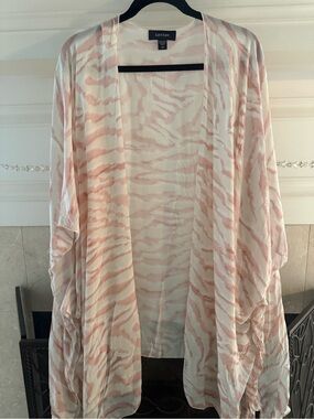 Karen Kane Pink & White Sheer Zebra-Stripe Kimono Cover-Up/ like new/ 3X